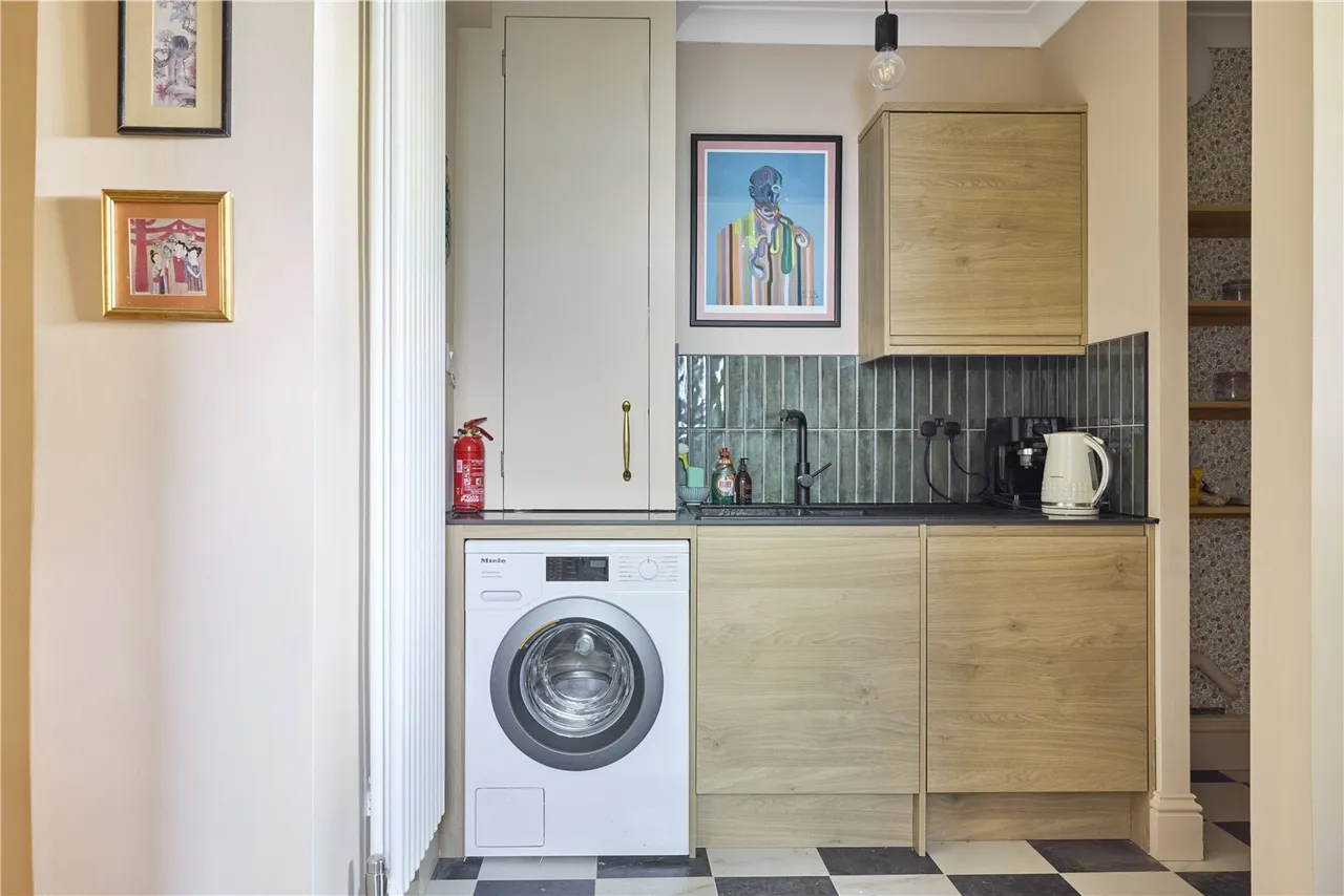 Evesham Road, Pittville, GL52, photo 8