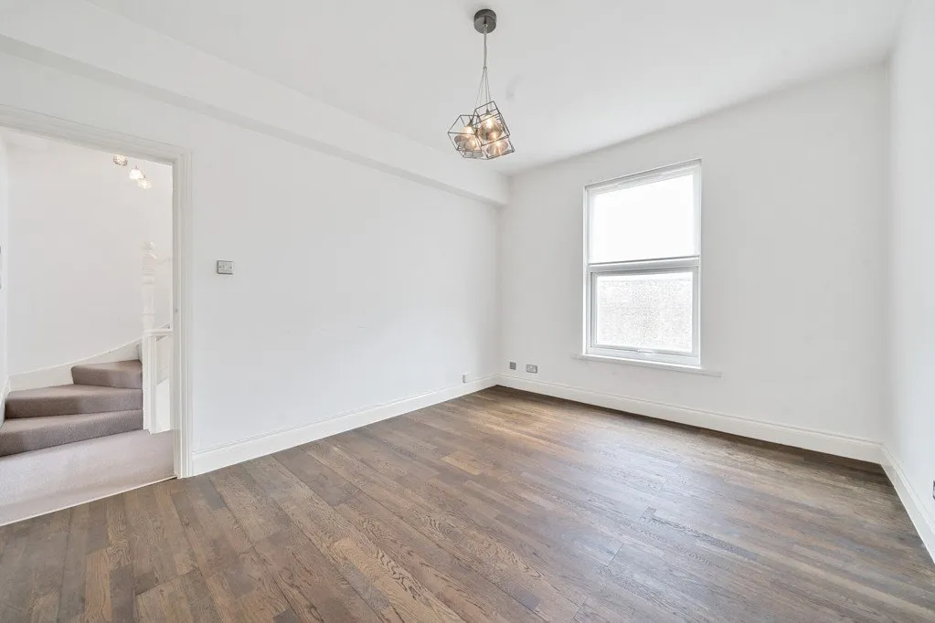 Coldharbour Lane, SE5, photo 5