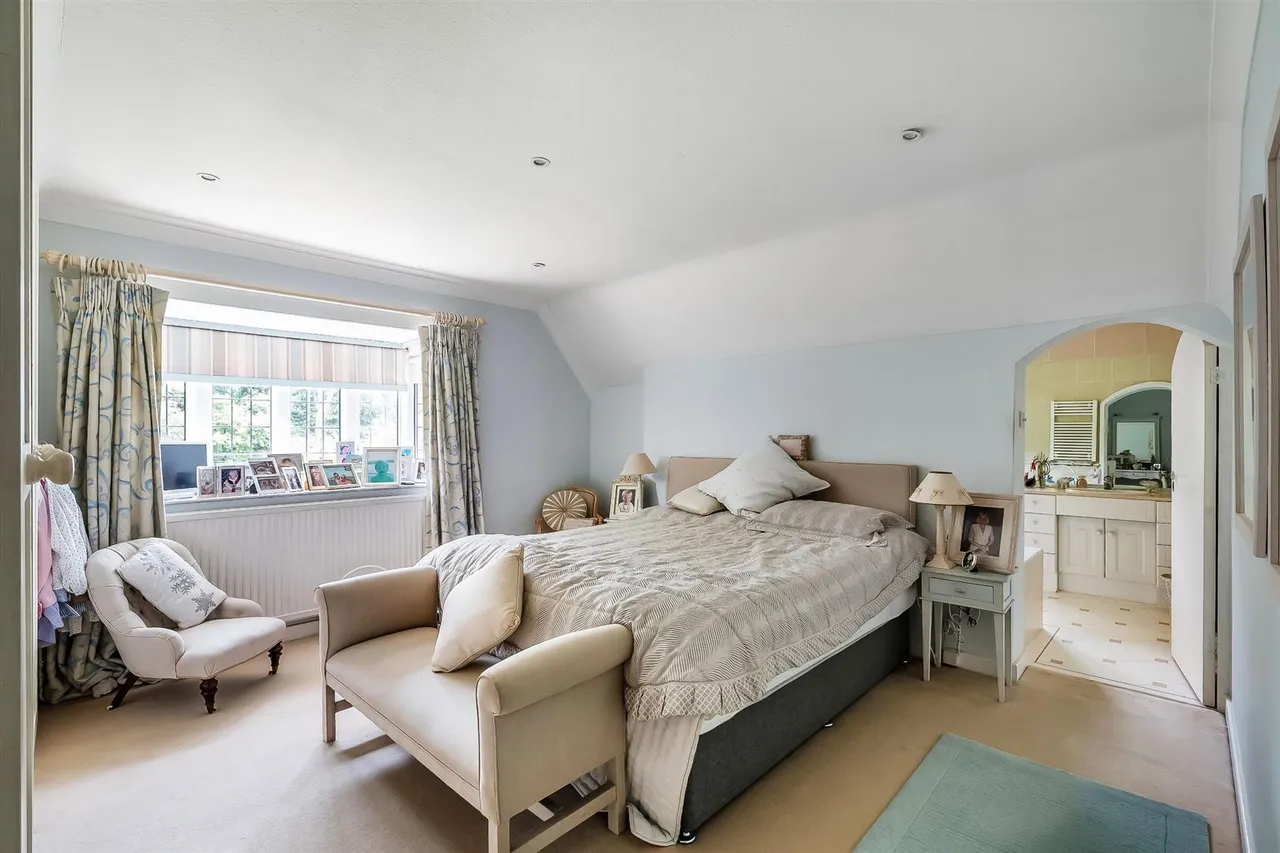 Lower Road, Bookham, KT23, photo 10