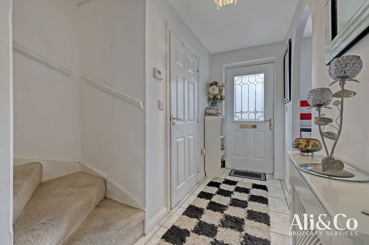 Lancaster Road, Grays, Essex, RM16 6EA, photo 4