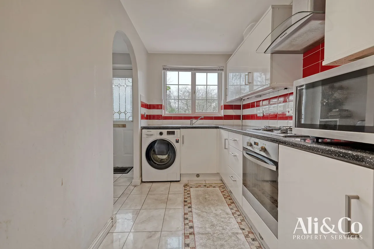 Lancaster Road, Grays, Essex, RM16 6EA, photo 5