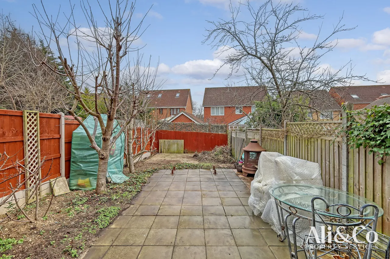 Lancaster Road, Grays, Essex, RM16 6EA, photo 12