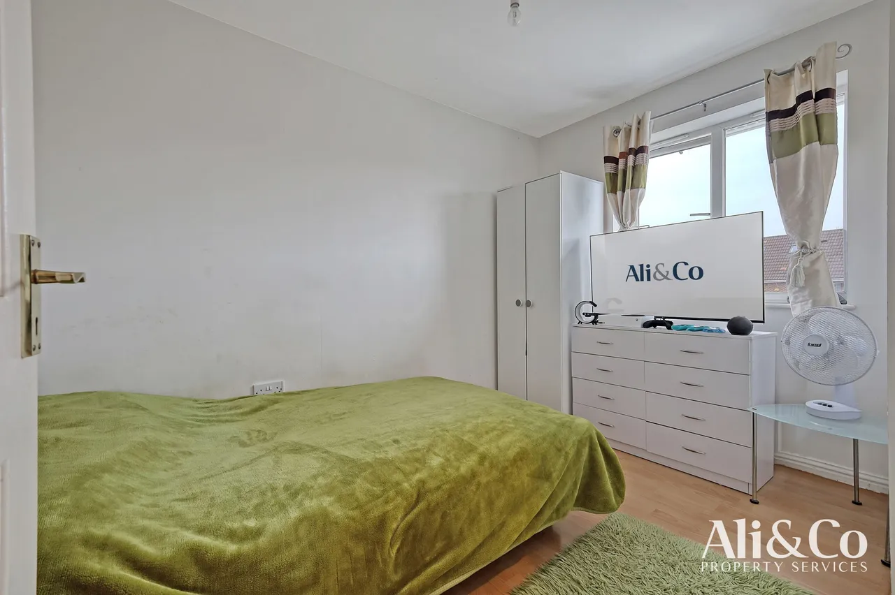 Lancaster Road, Grays, Essex, RM16 6EA, photo 10