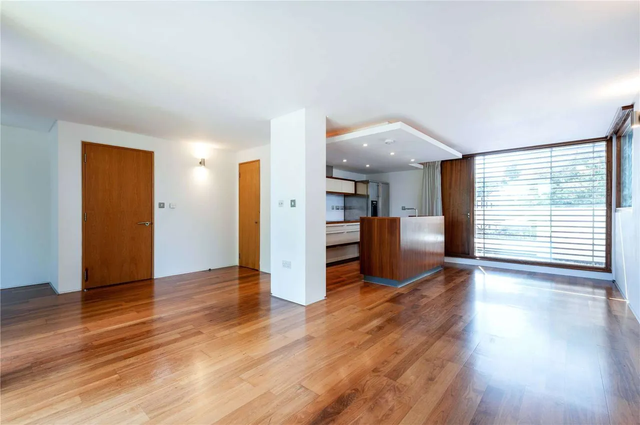 Strawberry Vale, Twickenham, TW1 4RX, photo 6