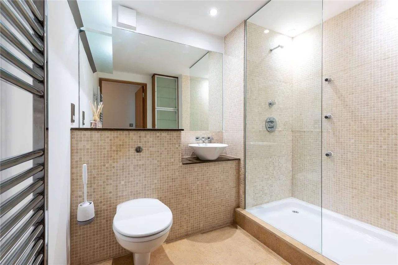 Strawberry Vale, Twickenham, TW1 4RX, photo 9