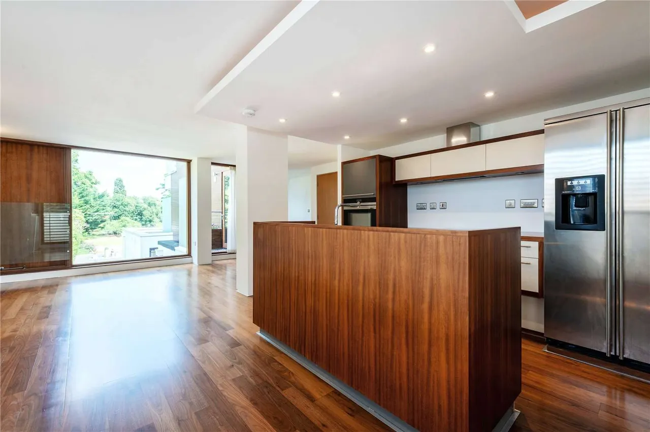 Strawberry Vale, Twickenham, TW1 4RX, photo 5