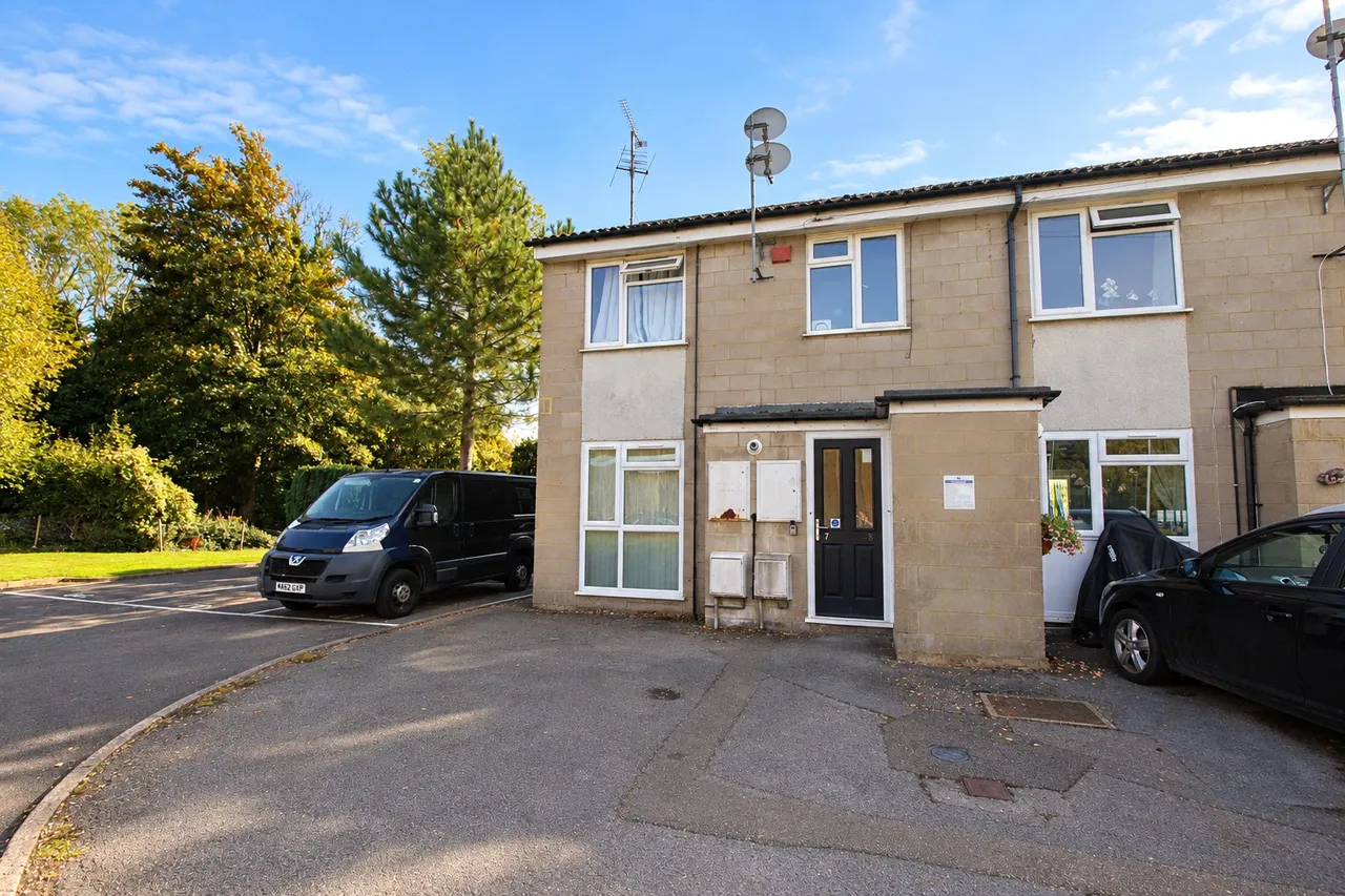 Chawton Park Road, Alton, GU34, photo 9