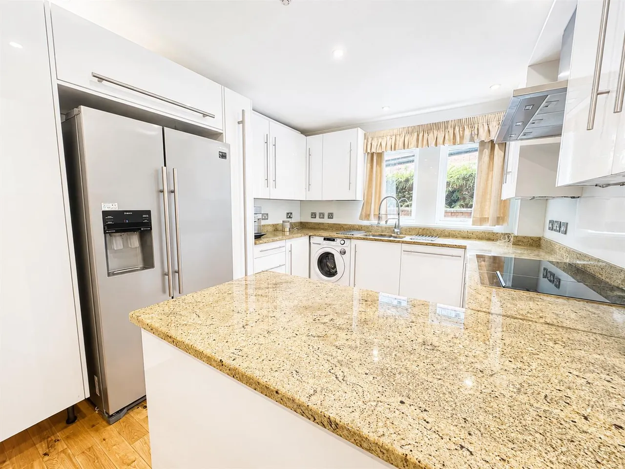 Silverwells Crescent, Bothwell, Bothwell, G71 8DP, photo 5