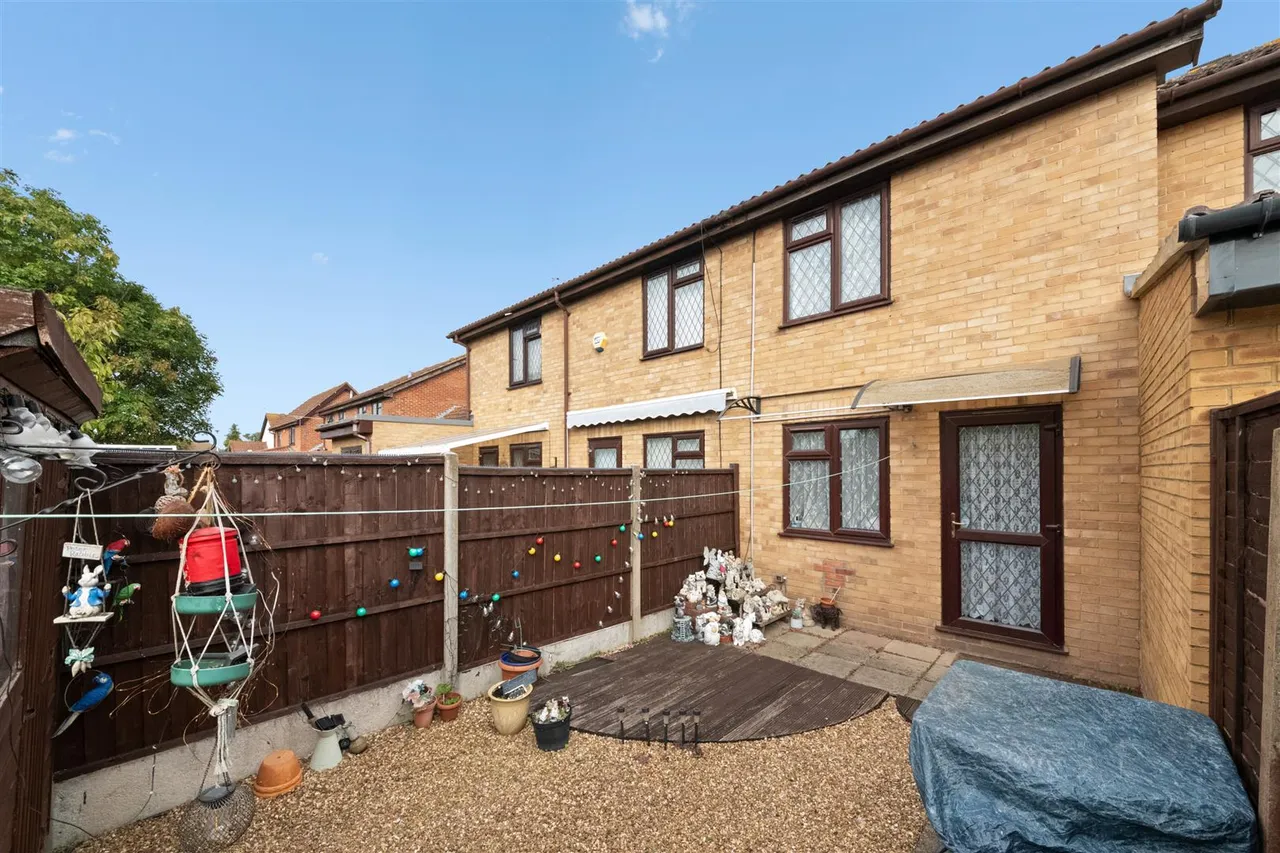 Westlake Close, Hayes, photo 4