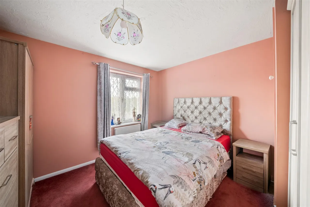 Westlake Close, Hayes, photo 6