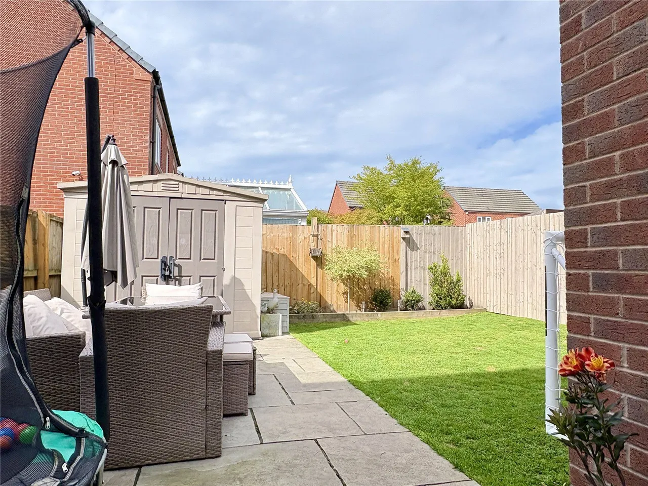 North Dene Park, Chadderton, OL9, photo 4