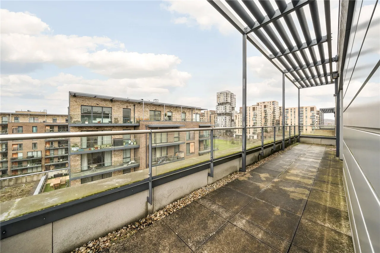 Tizzard Grove, Kidbrook, London, SE3 9FE, photo 10