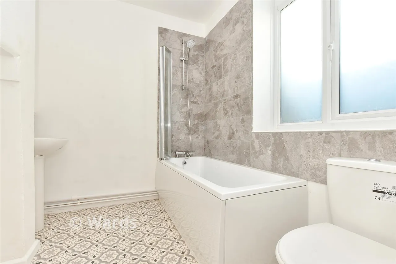 High Street, St. Margarets-At-Cliffe, CT15, photo 6