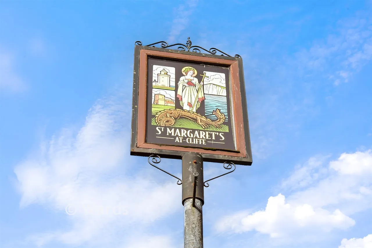 High Street, St. Margarets-At-Cliffe, CT15, photo 8