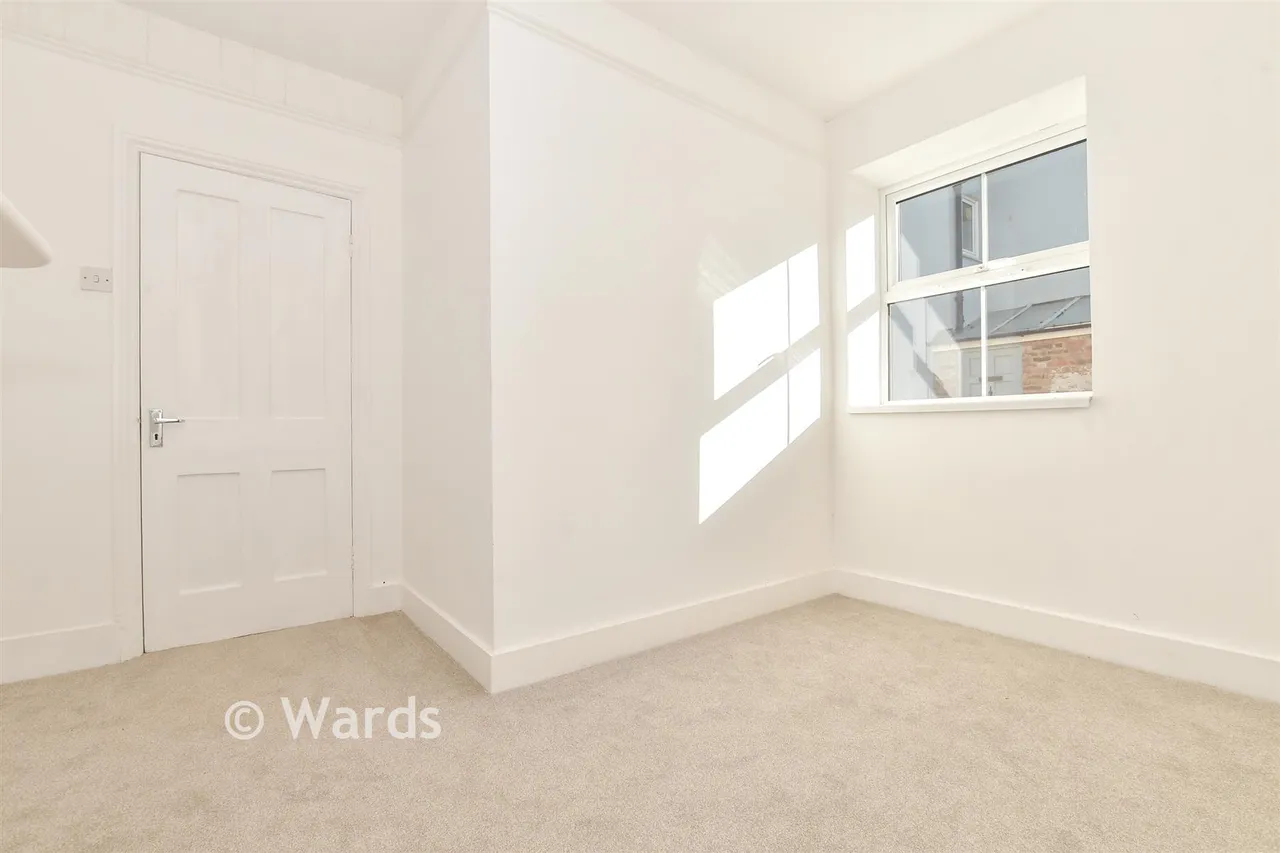 High Street, St. Margarets-At-Cliffe, CT15, photo 2