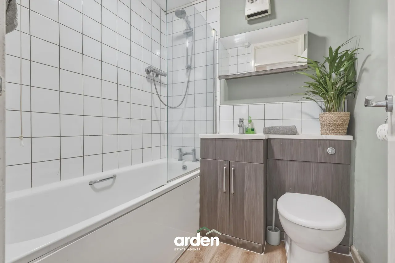 Birchfield Road, Musketts Court, B97, photo 8