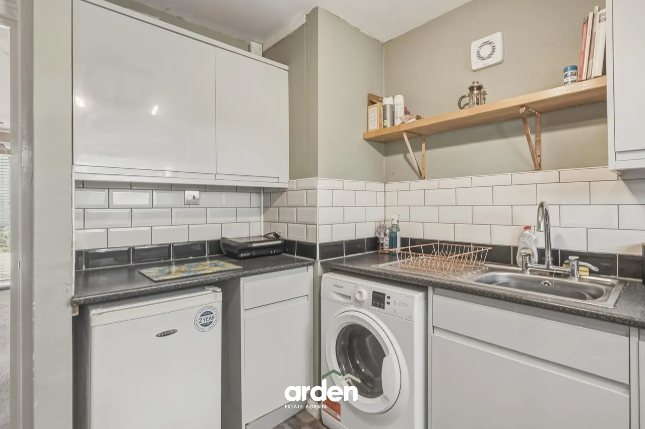 Birchfield Road, Musketts Court, B97, photo 4