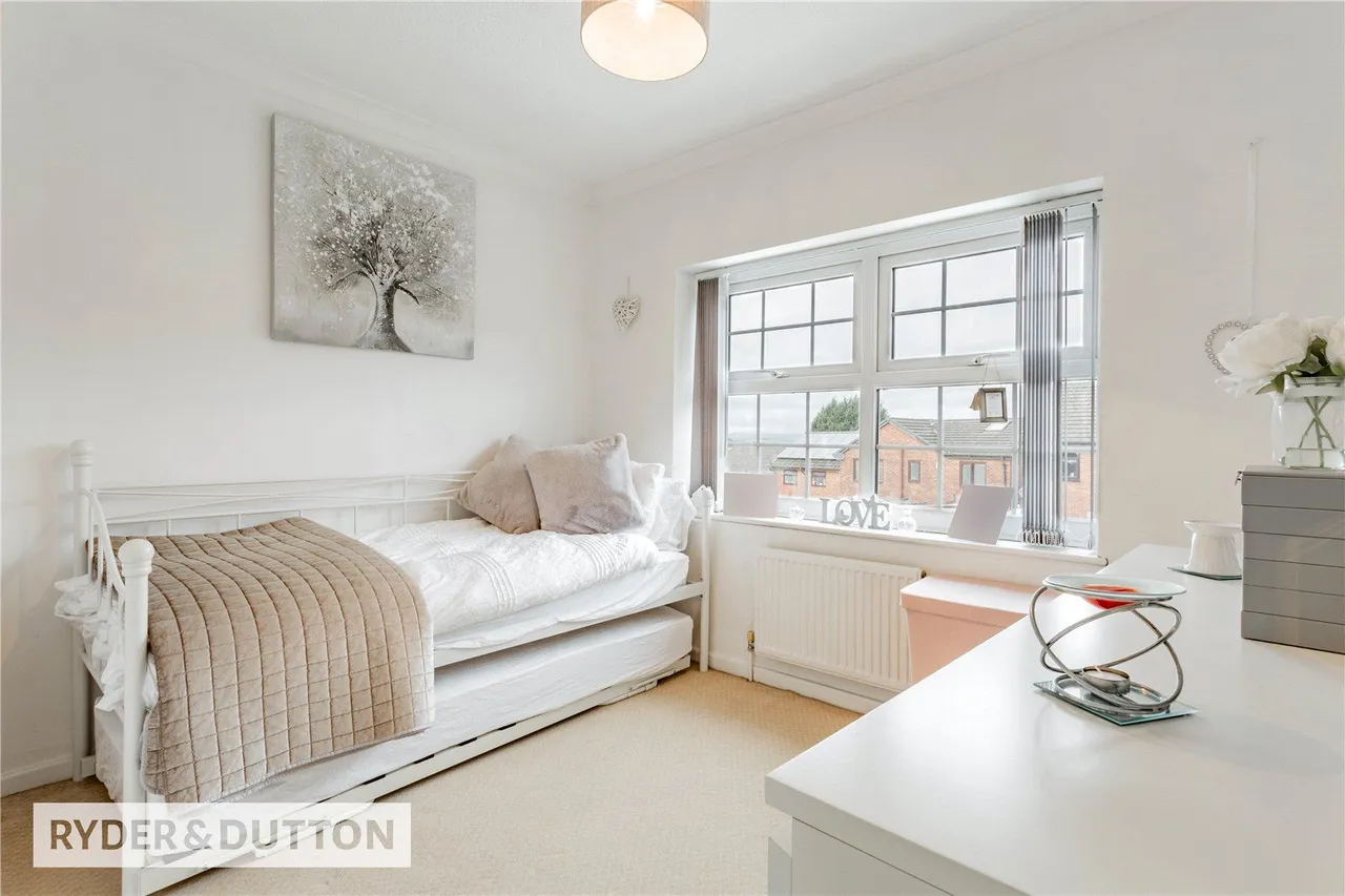 Highfield Drive, Royton, OL2, photo 20