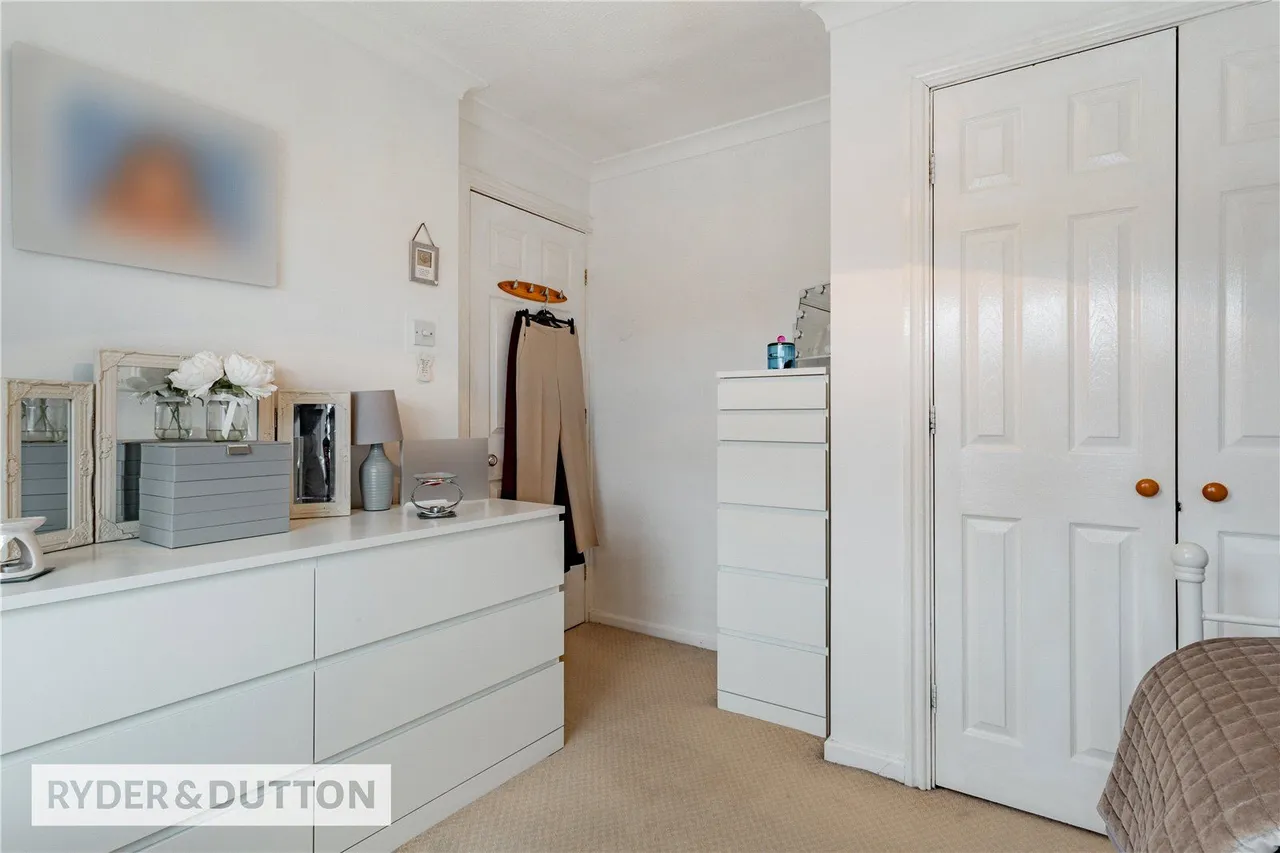 Highfield Drive, Royton, OL2, photo 21