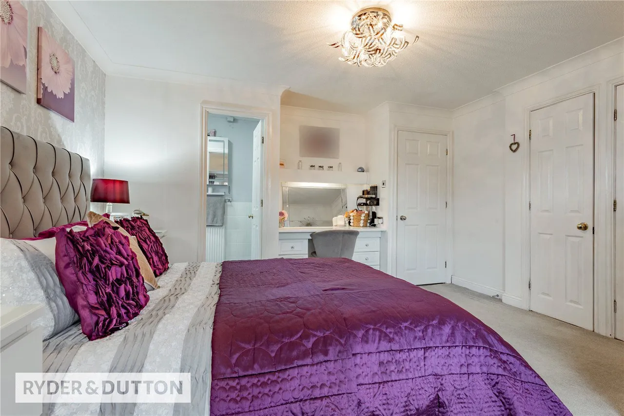 Highfield Drive, Royton, OL2, photo 15