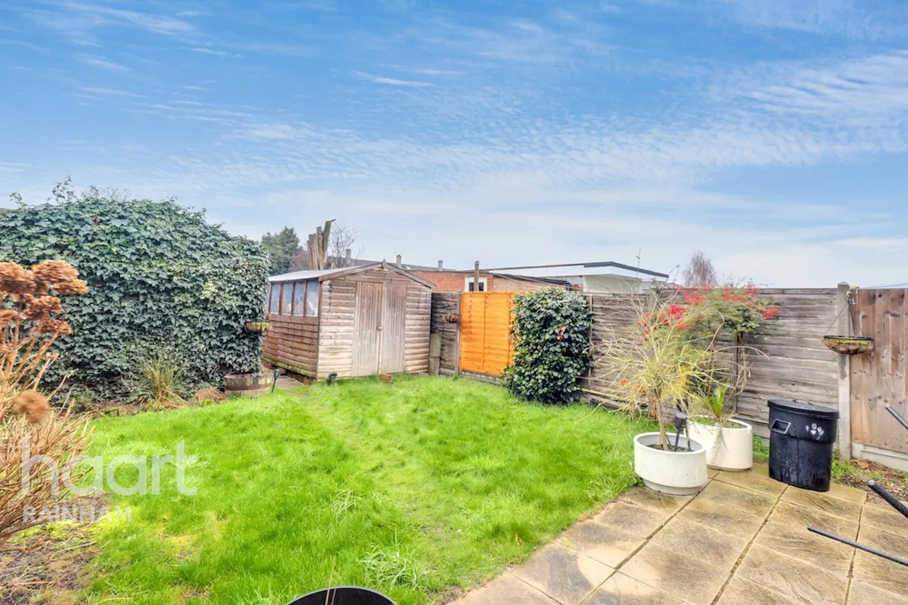 Ford Close, Rainham, RM13, photo 18