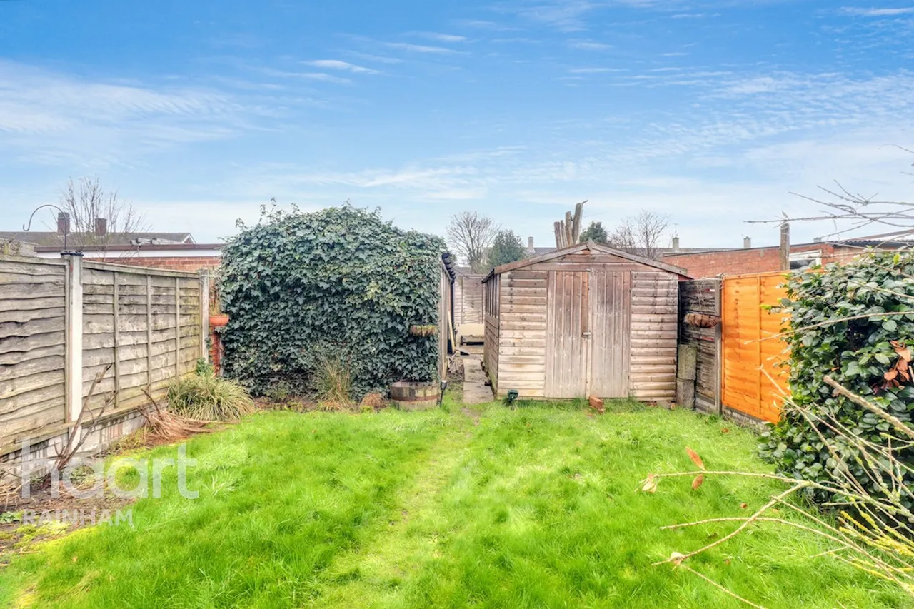 Ford Close, Rainham, RM13, photo 19