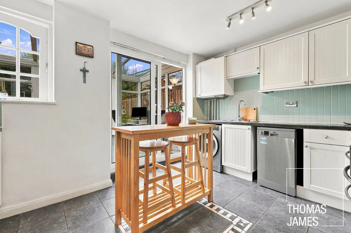 Wellington Road, Enfield, EN1, photo 4
