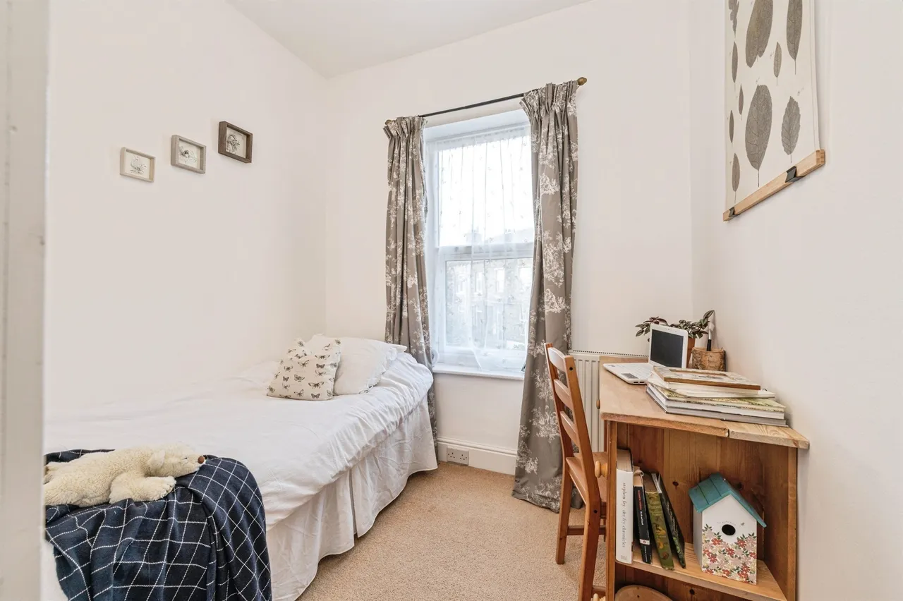 Tanfield Road, HUDDERSFIELD, photo 10