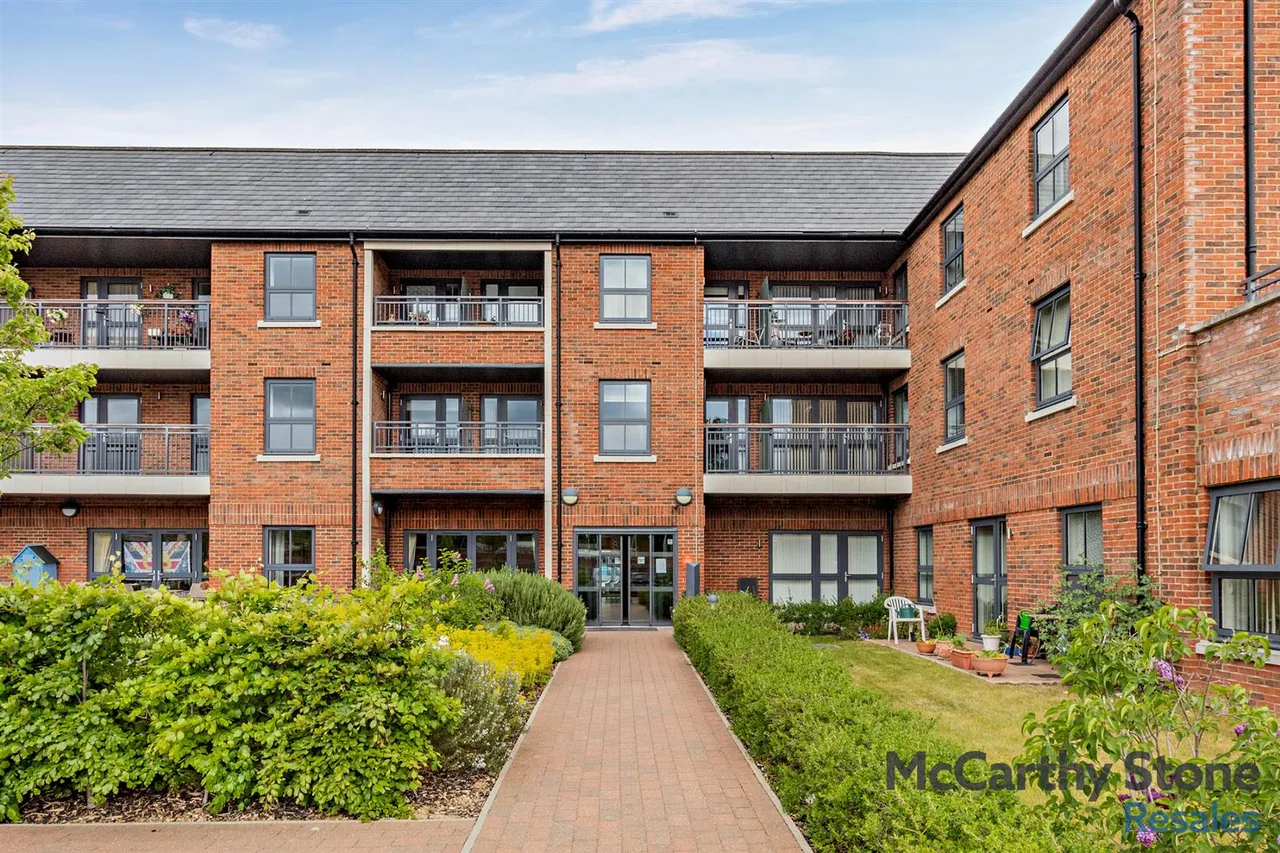 1 bed flat for sale, Butt Road, Colchester, CO2