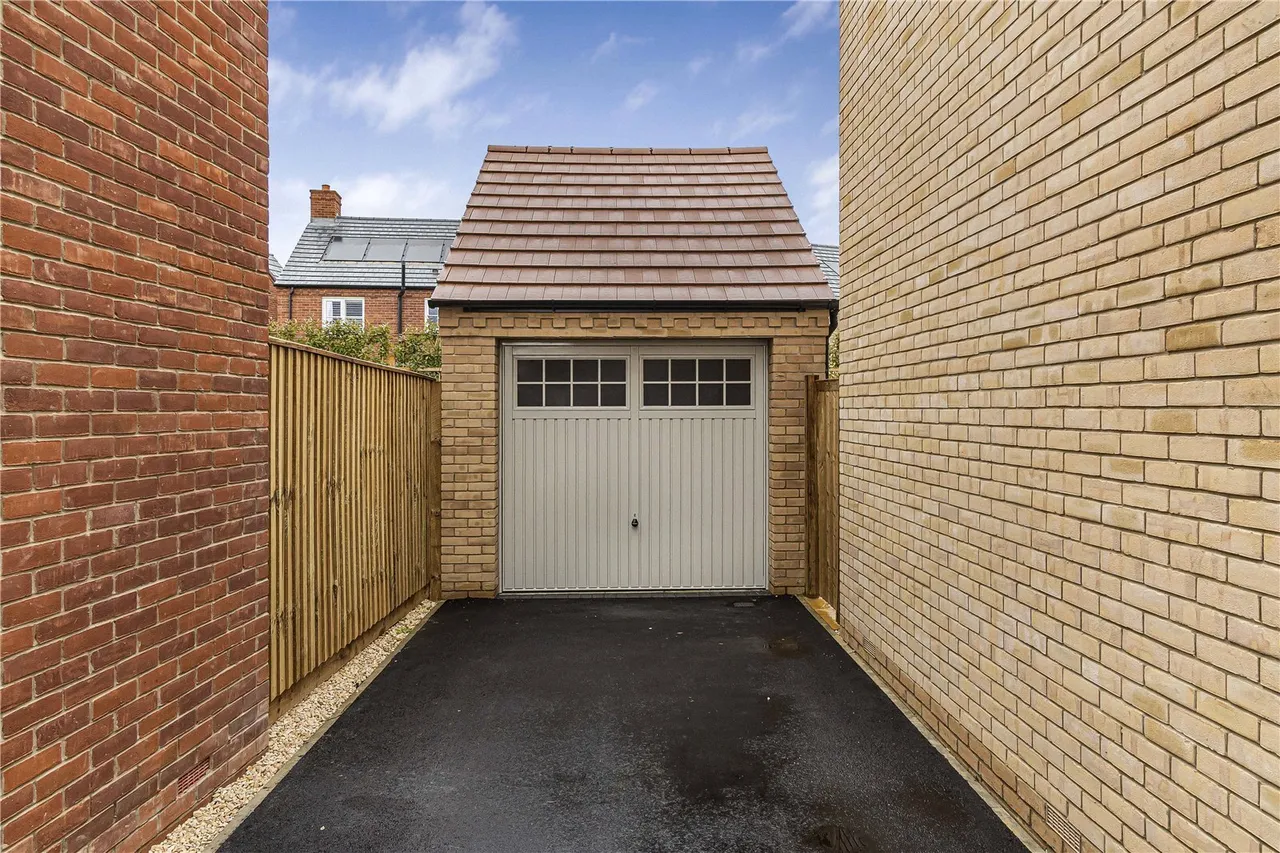 Sarll Way, Alconbury Weald, PE28, photo 10