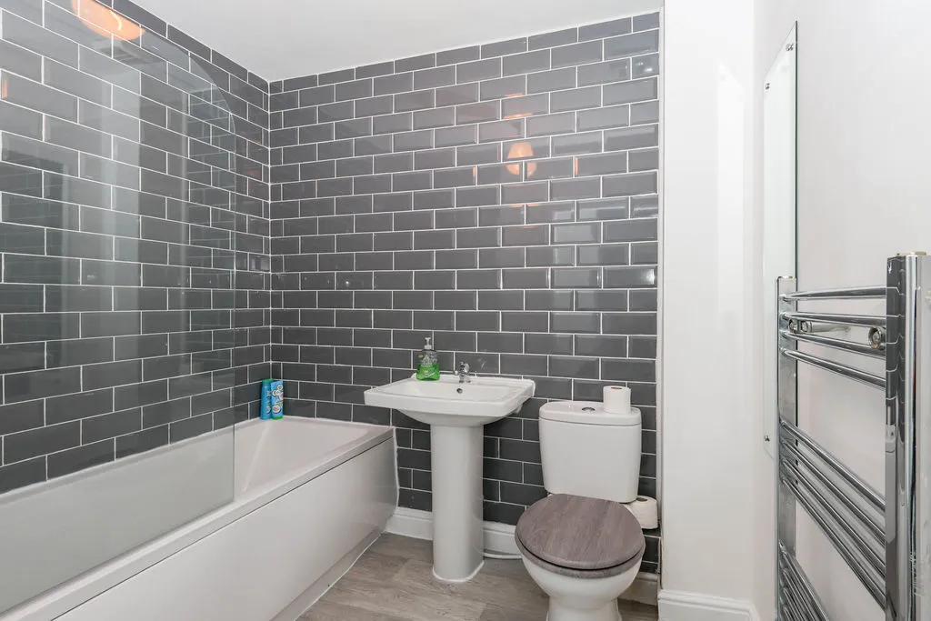 Coppy Bridge Drive, Rochdale OL16 3AR, photo 6