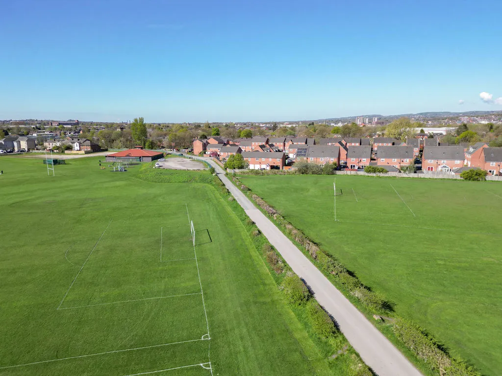 Coppy Bridge Drive, Rochdale OL16 3AR, photo 11