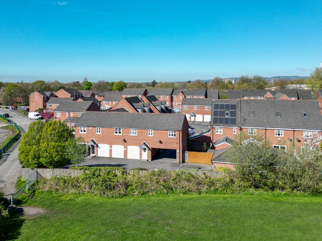 Coppy Bridge Drive, Rochdale OL16 3AR, photo 12