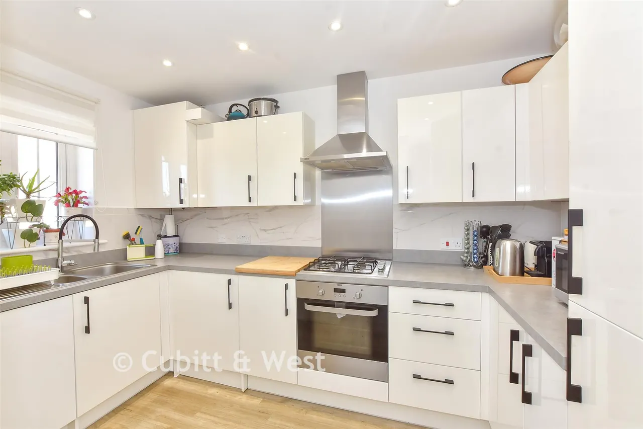 Shipwrights Close, Emsworth, PO10, photo 4