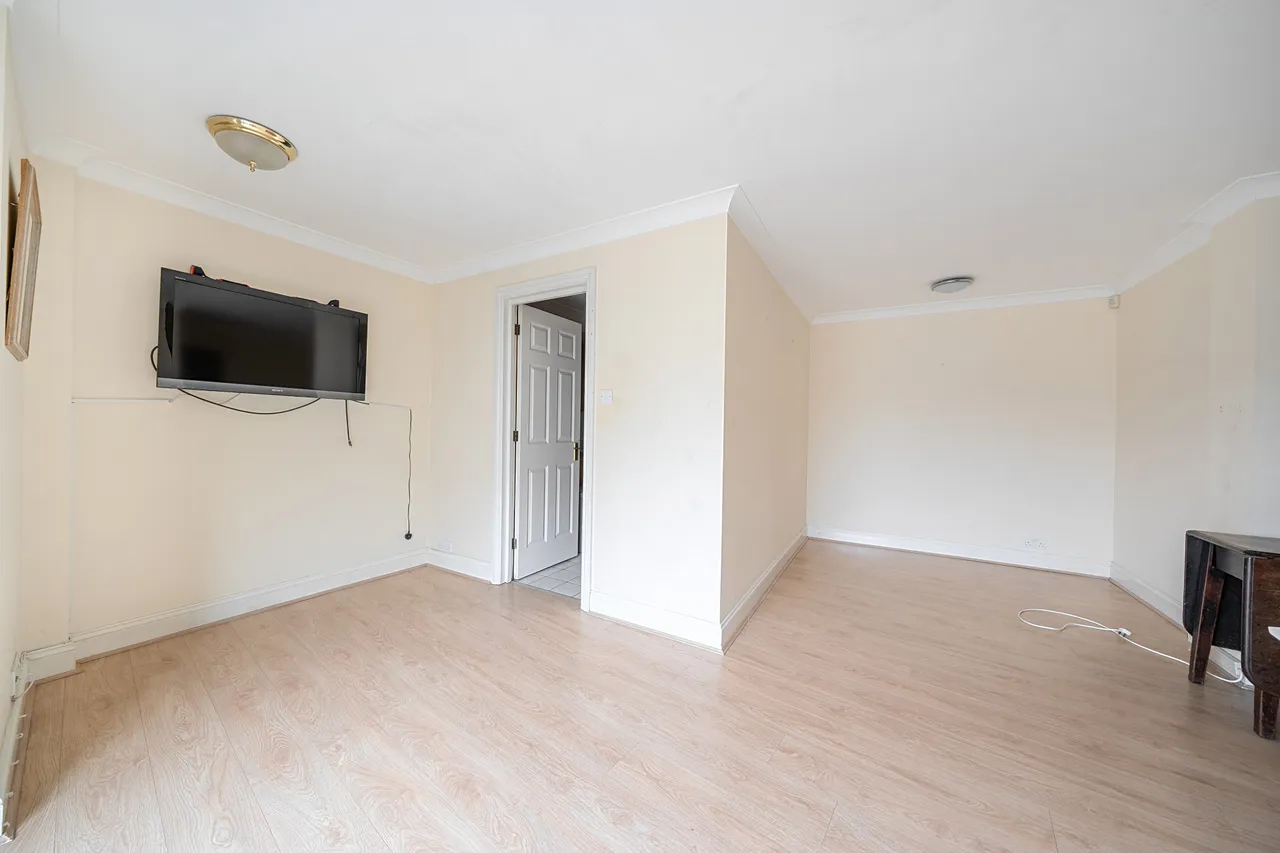 Flat 376, 300 Vauxhall Bridge Road, London, photo 12