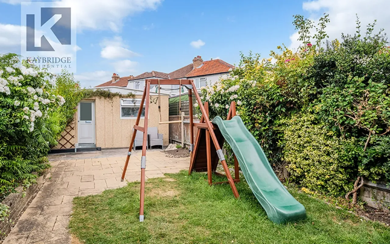 Belfield Road, Epsom, KT19, photo 6