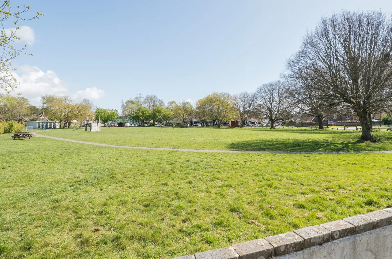 Rife Way, Ferring, BN12, photo 6