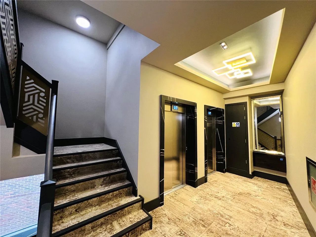 Arka House, High Road, Whetstone, London, N20 0LH, photo 14