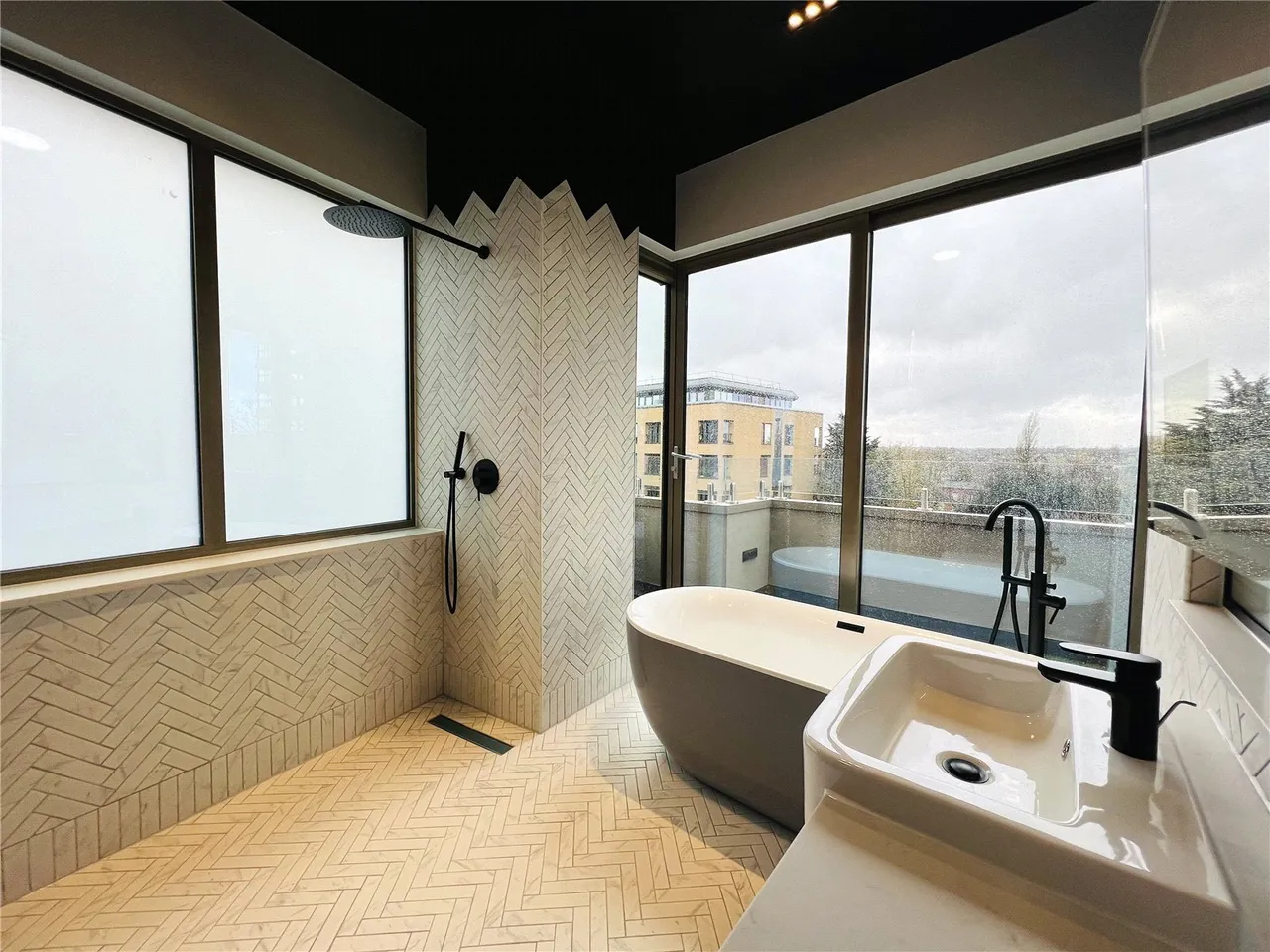 Arka House, High Road, Whetstone, London, N20 0LH, photo 9