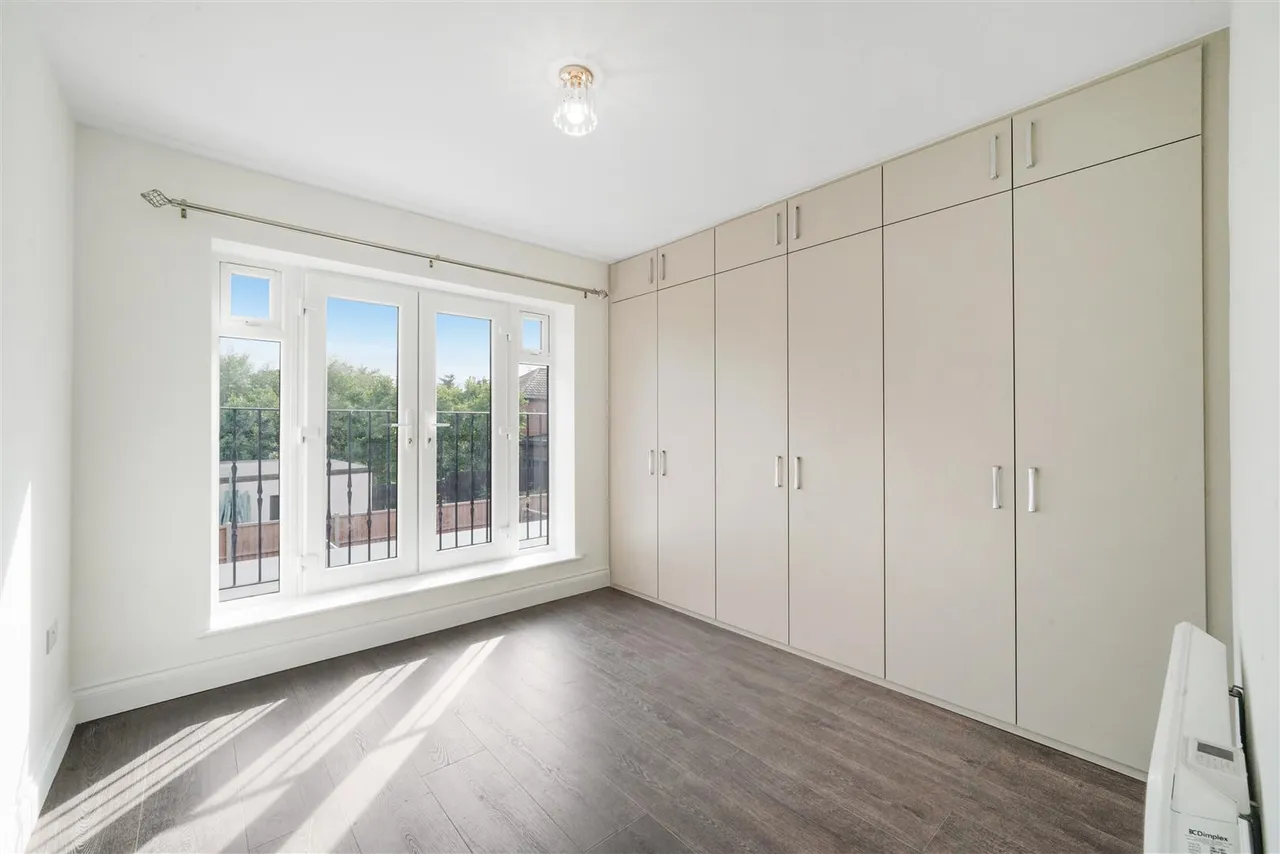 Whitton Avenue East, Greenford, UB6, photo 10