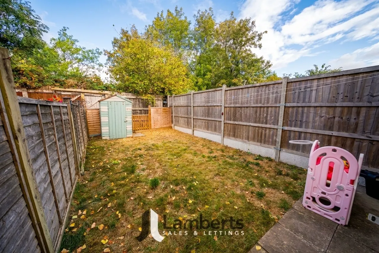 47b High Street, Studley, photo 16
