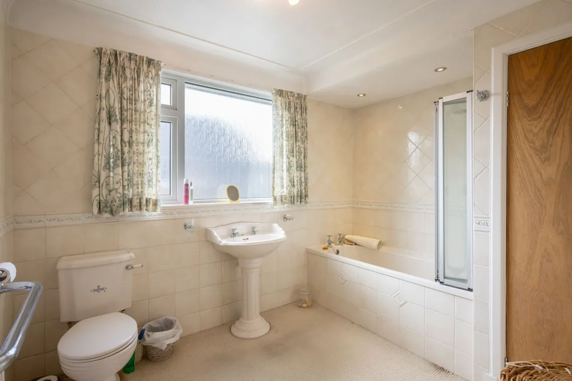 Tarn Brow, Ormskirk, L39, photo 24