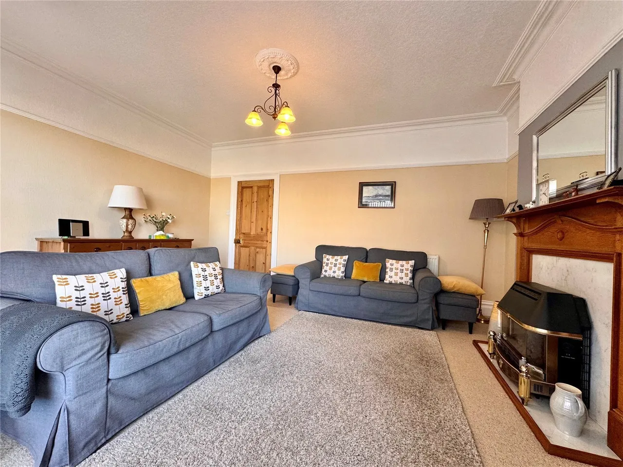 Cardiff Road, Pwllheli, LL53, photo 15