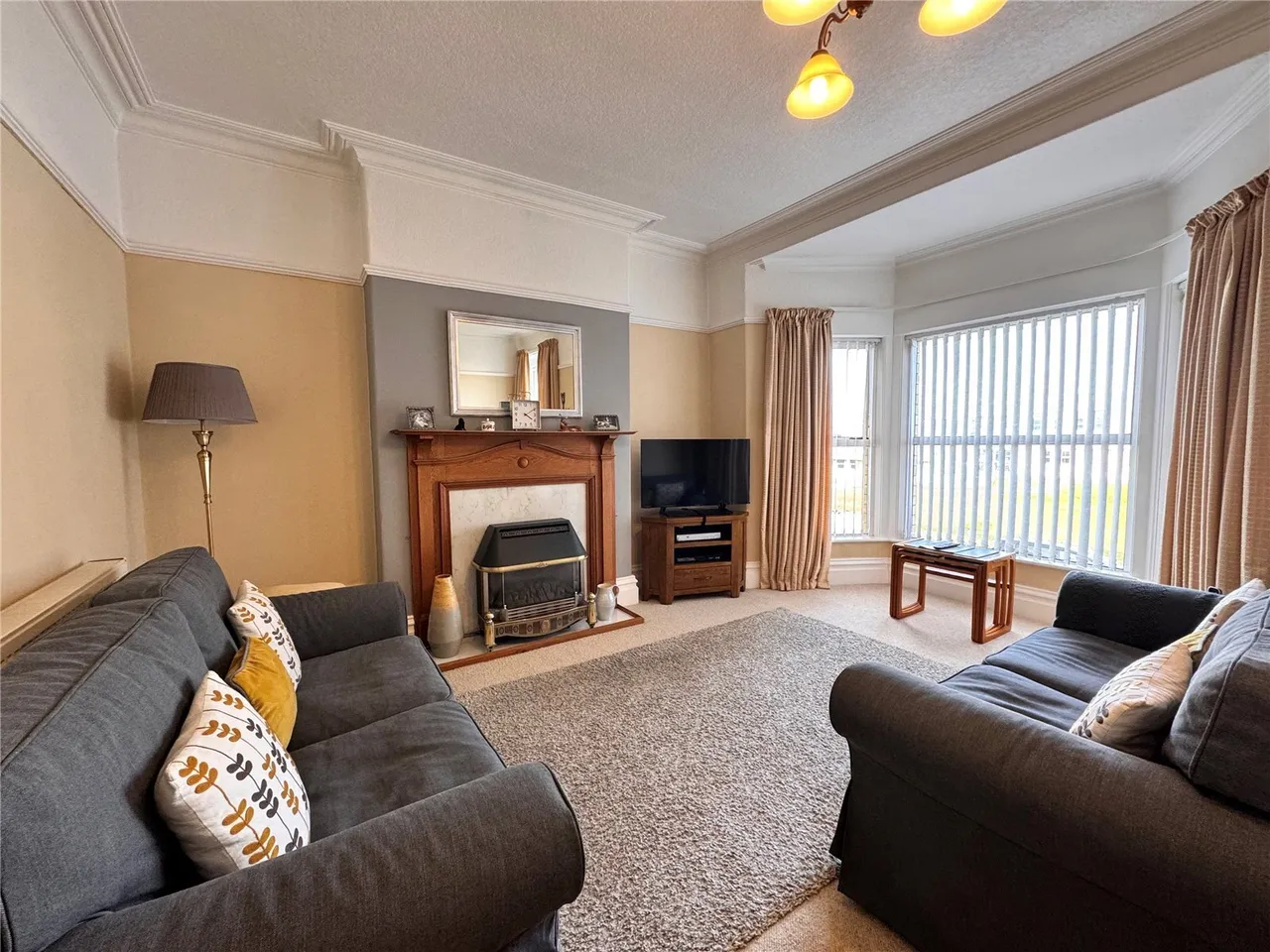 Cardiff Road, Pwllheli, LL53, photo 5