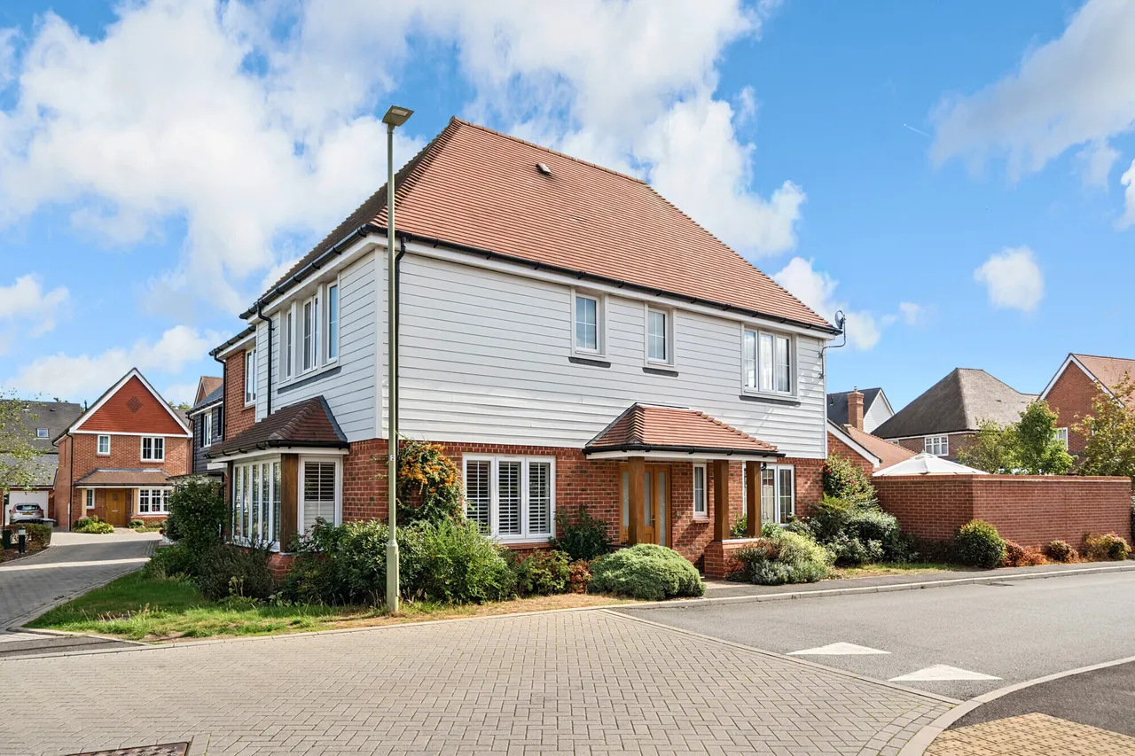 Emerald Avenue, Fleet, GU51, photo 11