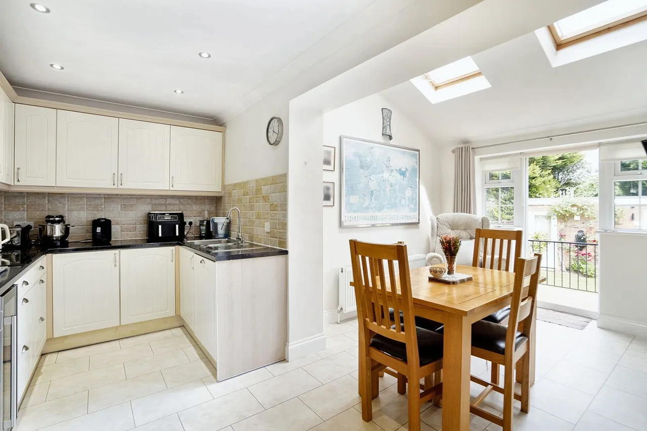 North Drive, Beaconsfield, HP9, photo 2