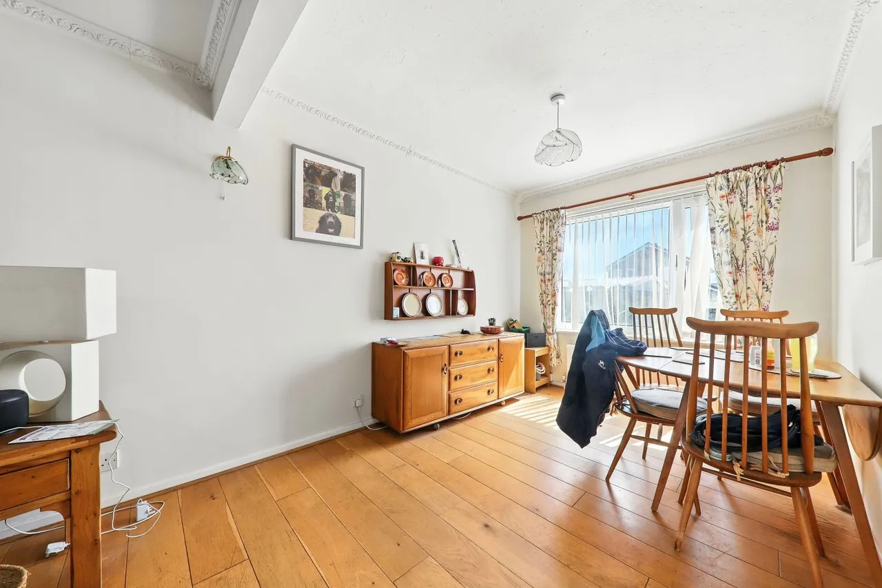 Katrina Grove, Featherstone, WF7, photo 4