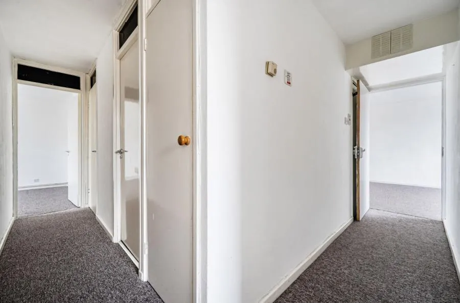 High Street, Langley, SL3, photo 8