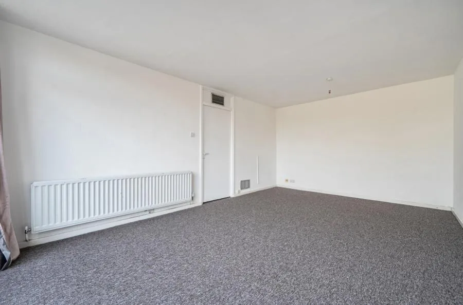 High Street, Langley, SL3, photo 11