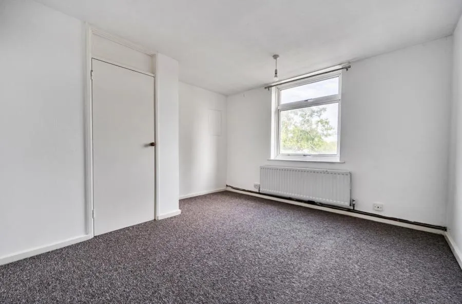 High Street, Langley, SL3, photo 6